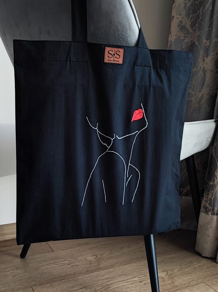 Juodos spalvos medvilninis daugkartinis maišelis