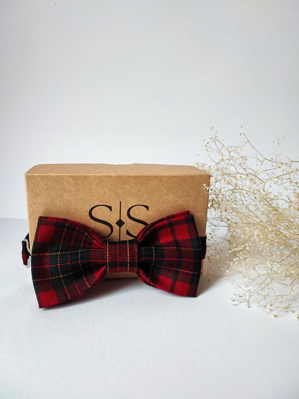 Raudona vyriška medvilnės-vilnos peteliškė