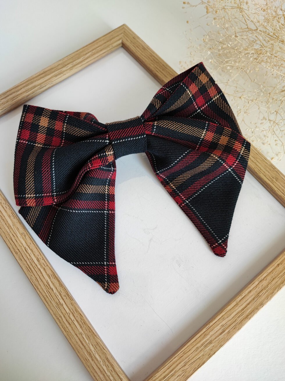 Mėlynas - raudonas languotas medvilnės-vilnos kaspino formos plaukų segtukas