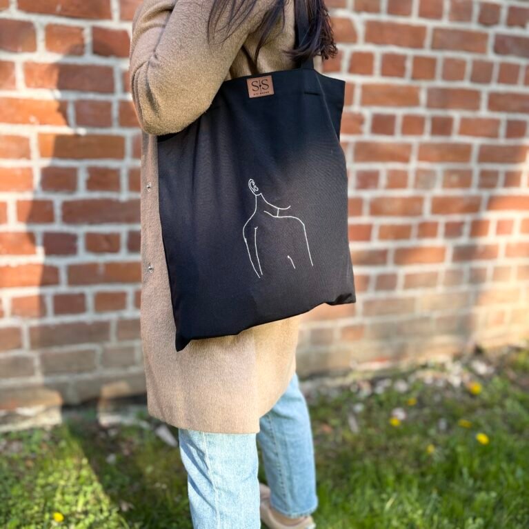 Juodos spalvos medvilninis daugkartinis maišelis